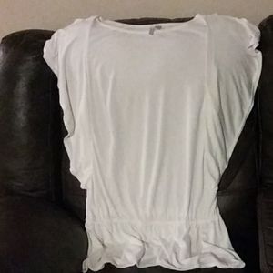 White Top w Loose Sleeves